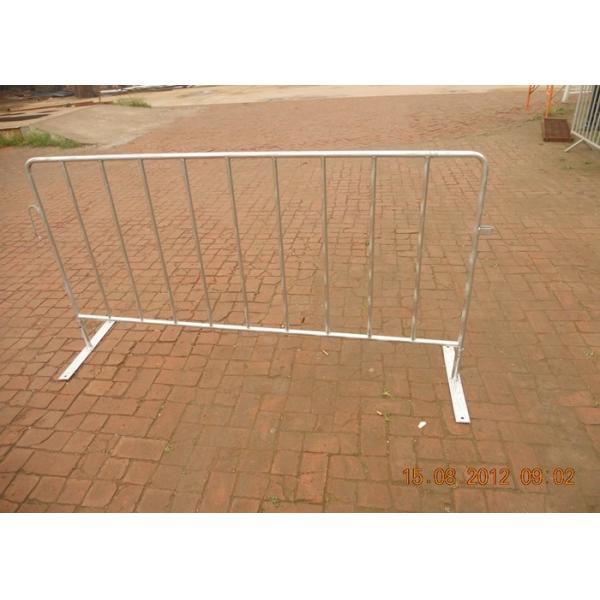Metal Crowd Control Barriers Silver Color Weather Resistant For Vehicles Stopping