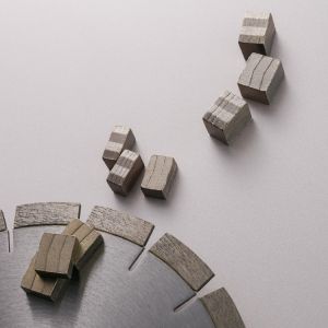 16 Inch Retract Skirt Diamond Circular Saw Blade for Granite Stone Quartz