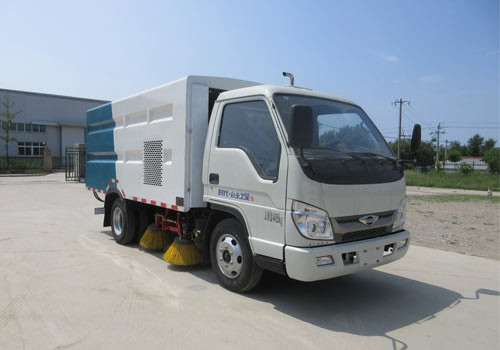 Buy Powerful Street Sweeper Vehicle Municipal Electric Road Sweeper High Speed at wholesale prices