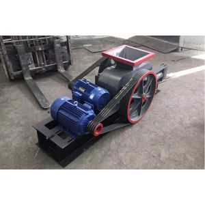 Secondary Quartz Stone Crushing Equipment Sand Double Smooth Roller Crusher