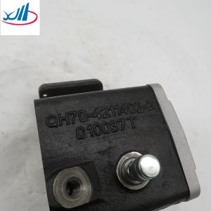 High quality Intermediate cylinder for truck QH70-4211402-2