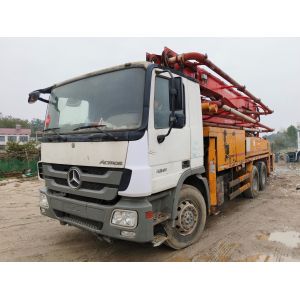Mechanical Putzmeister 38 m concrete pump installed on Mercedes chassis direct sales