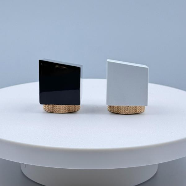 Buy Black/white zinc alloy perfume cap Square cap at wholesale prices