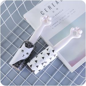 Cat Design Handle 60 Layers Sticky Disposable Paper Tearing Lint Roller