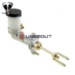 Quality 8-94434-710-0 8944347100 NKR NHR Clutch Master Cylinder For 2006-2011 ISUZU D-MAX for sale