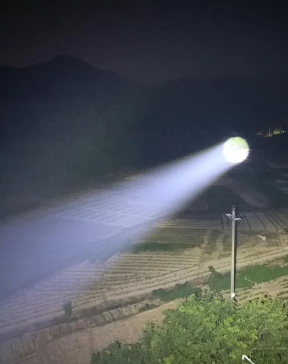 Factory Price 200W 300W IP66 Waterproof Steel Anti-Corrosion 1000m 3000m Sea Ship Vessel Boat Remote Searching Rescue Searchlight LED Spot Search Light