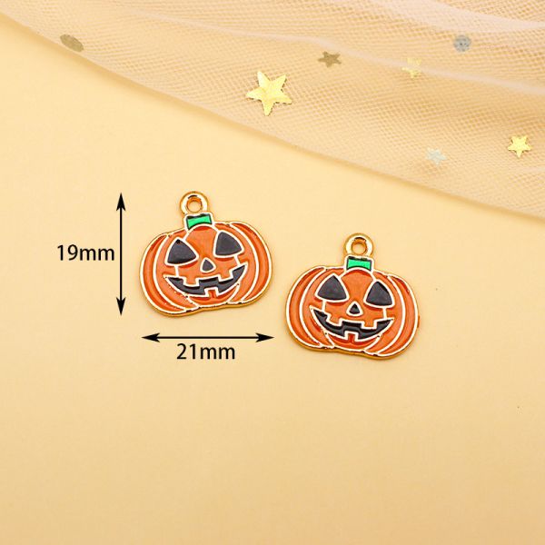 Keyring Horror Gifts Bulk Halloween Decor Purse Cute Little Kid Keychain for Teens Friends Couple Gift