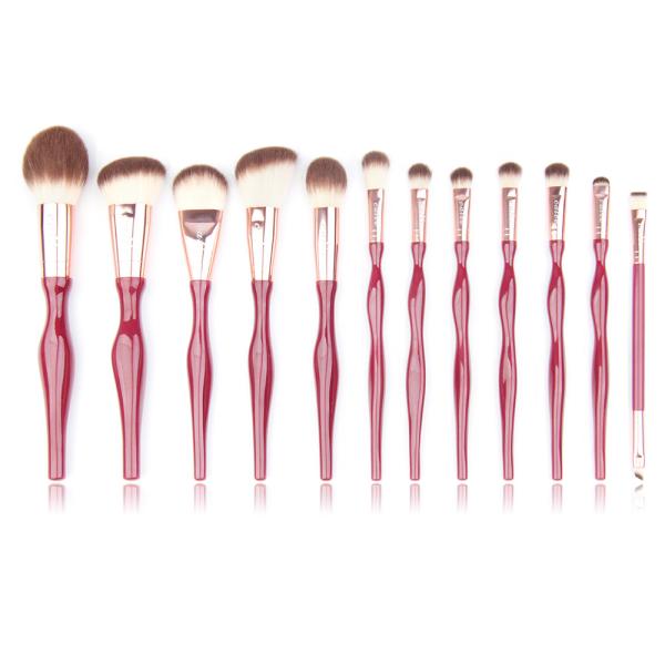 Buy Ergonomic Design SGS Travel Cosmetic Brushes With Aluminium Ferrule at wholesale prices