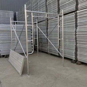 Multi Layer Scaffolding Fitting Walk Through Frame Solutions Vlock