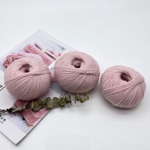 100% Fine Merino Wool Yarn 1/3.4NM Soft Touching For Knitting Crochet Scarf