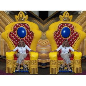 Hot Selling Replicas Inflatable Advertising King Sofa , Inflatable King Chair