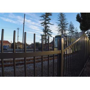 High quality galvanized powder coated garrison fencing