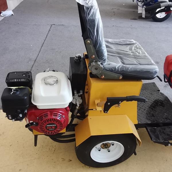 Buy Hydraulic Driving Sitting Booster For Road Marking Equipment at wholesale prices