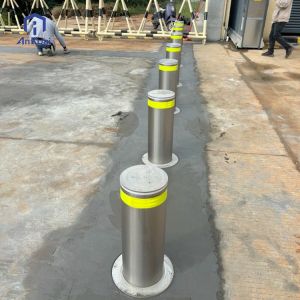 Automatic Hydraulic Bollard with LED Lights Customizable Stainless Steel