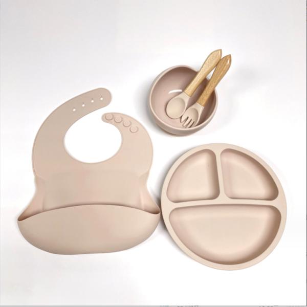 Silicone Baby Feeding Set Bpa Free Dinnerware Type with Bowl Bottle Spoon and Bib