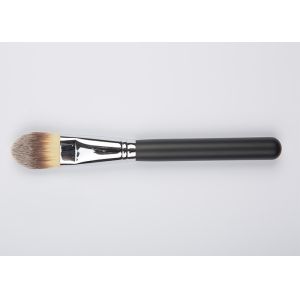 High Quality Oval Foundation Brush With Eco-friendly Vegan Taklon