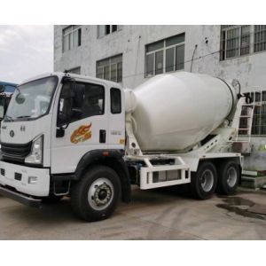 China Heavy Duty Construction Machinery Concrete Mixing Transporter 8m3 on sale