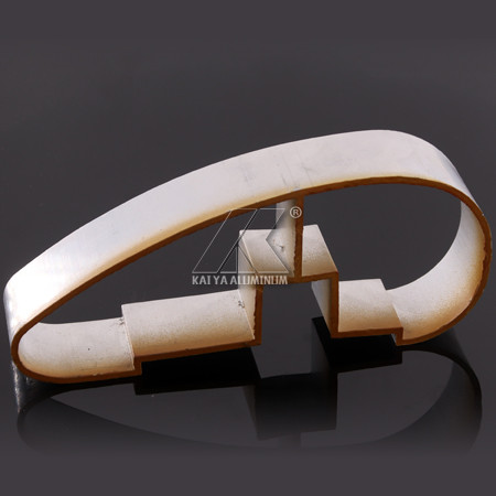 Ajustable Aluminium Handrail Profiles OEM Customize Length Light Wood Grain