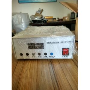 Stable Output High Frequency Ultrasonic Transducer With Leakage Overload Protection