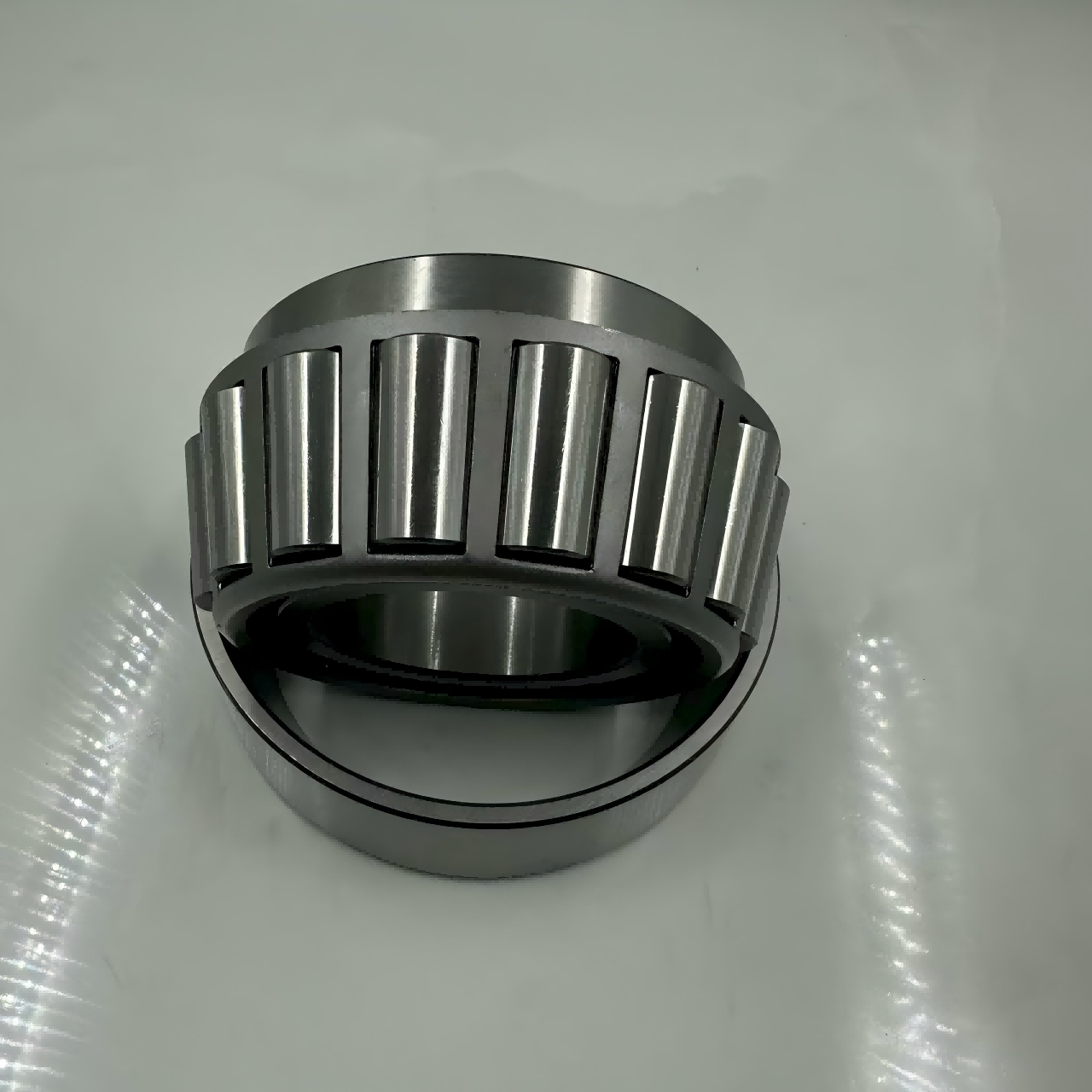 572813A 528983B Tapered Roller Bearing Automotive Power Transmission Component