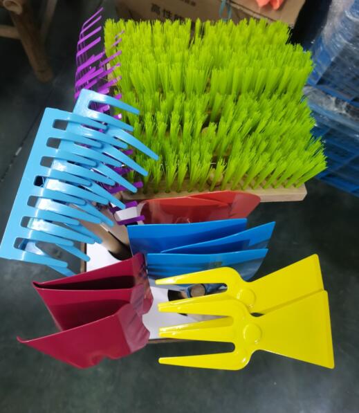 Wooden Handle Metal Garden Tools Set 7pcs Set for Children's Outdoor Gardening Needs