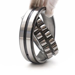 22215CC 22215 CC/W33 Double Row Chrome Steel Spherical Roller Bearing 75x130x31