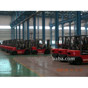 YTO 2250rpm 2t Logistics Machinery Front Loader Forklift