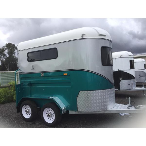 Buy 2 Horse Straight Load - Classic Series at wholesale prices