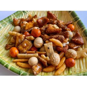 Vegetarian Japanese Rice Biscuits Seaweed Deep Fried Rice Crackers