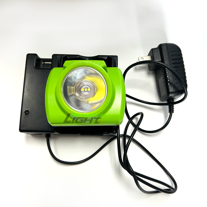 Adjustable 90° Mining Cap Lamp with 15hrs Continuous Working Time and 3-5 Years