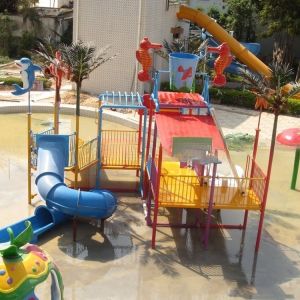 Eco Friendly Outdoor Water Play Park ISO9001 Certified Colourful Design