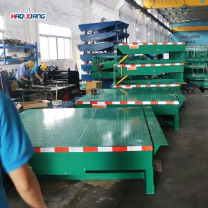 10000kgs Hydraulic Loading Dock Lift Forklift Warehouse Dock Plates