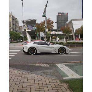 Ferrari F12 Carbon Fiber body Kit F12 Novitec N-largo style front and rear