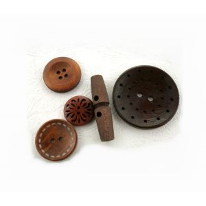 custom made designs nature wooden buttons