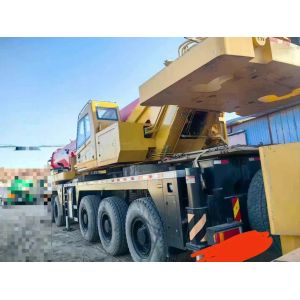 Hydraulic Straight Arm Mobile Truck Crane 110 Tons Max Working Height 75.5