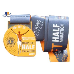 Round Custom Sports Medals / Spray Yellow Cut Out And Soft Enamel Medailles With