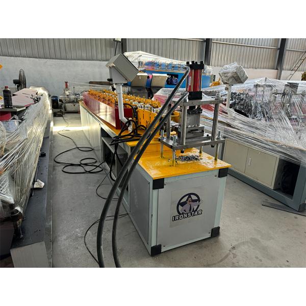 68mm rolling shutter door roll forming machine for Colombia rolling shutter strip making machine