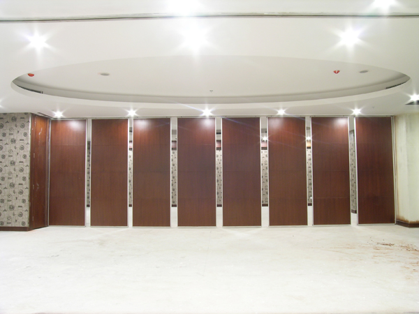 Operable Restaurant Sliding Partition Walls , Folding Interior Doors