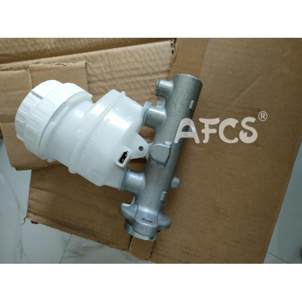MN102440 Brake Master Cylinder For Mitsubishi L200 Triton 2011-2015