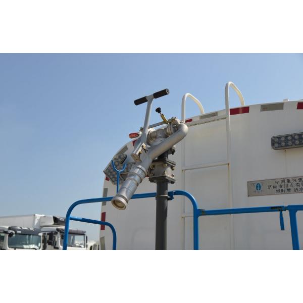 Water Tanker Truck Howo 6*4 Sinotruck 10 Wheel LNG 260hp Engine 14 Cubic Tanker LHD/RHD