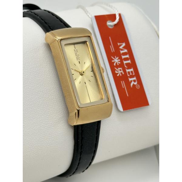 Modern Style Leather Band Quartz Wrist Watch with Water Resistant Feature