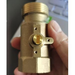 DN15 Thermostatic Water Mixing Valve , Brass PN10 Radiator Control Valve