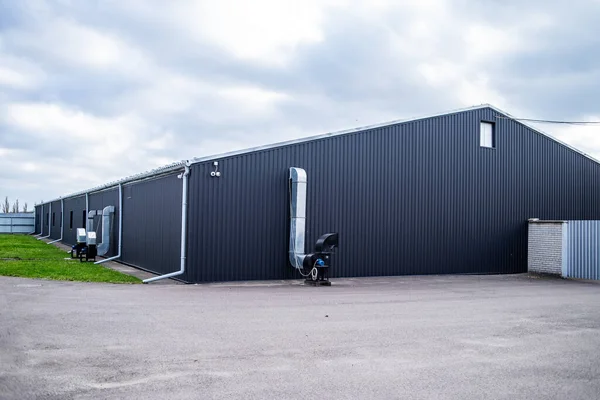 LANJING Industrial Contemporary Steel Structure Building Warehouse For Secure Storage