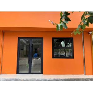 Hand-Finished Woodgrain Folding Window Replicating Traditional Joinery Details