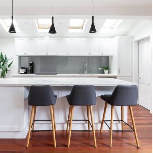 RTA Modern White Shaker Lacquer Kitchen Cabinet With Metal Handle