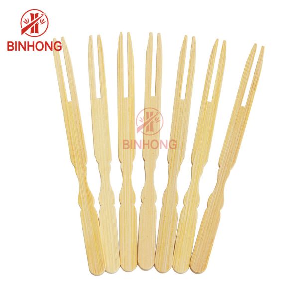 Buy Disposable Moso Bamboo 9cm Fruit Skewer Sticks at wholesale prices