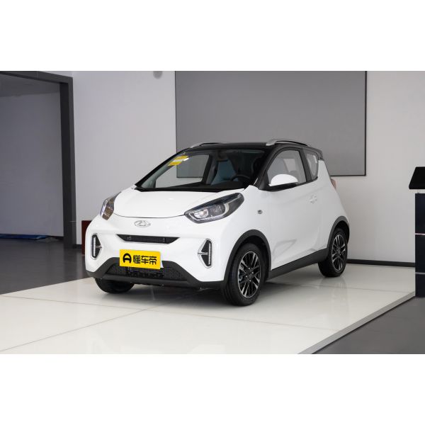 Manufactures 2023 Cherry Little Ant 3-door Mini Electric Car with 4 Seats in Red/Blue