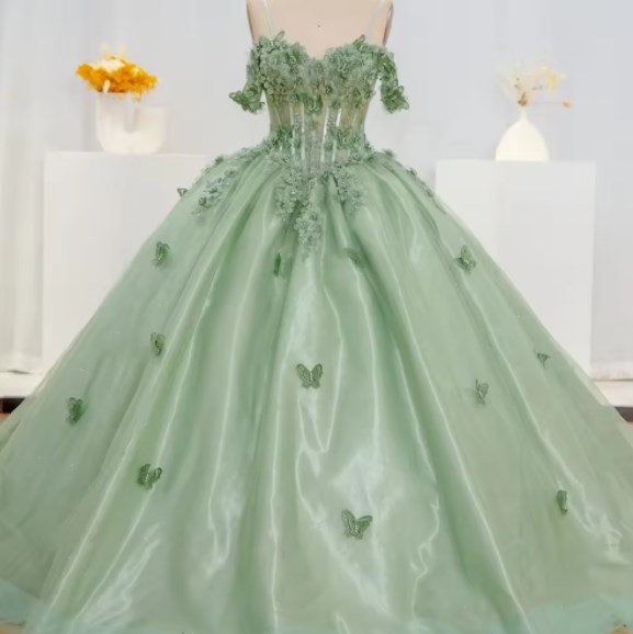 Classic Sweetheart Neckline Appliqued Evening Party 16 Years Girls Sweep Train Cap Sleeve Black Tulle Quinceanera Dress