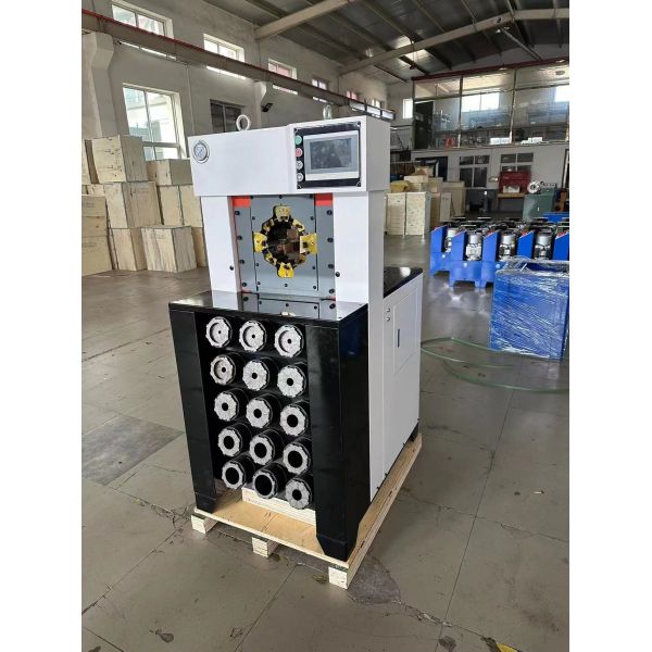 Compact and Fast AC Hose Crimping Machine Crimping Speed 10-15s/time 1000*800*1630 Mm