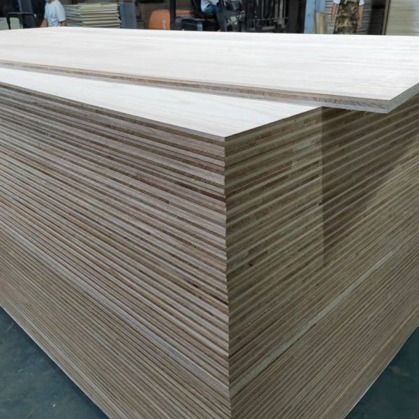 Two Layer Furniture Board with Paulownia Wood and High Density Multilayer Wood